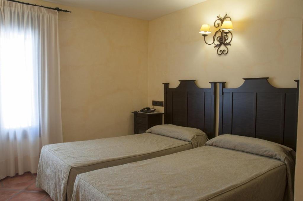 Hostal Rural Los Telares Пастрана Екстер'єр фото