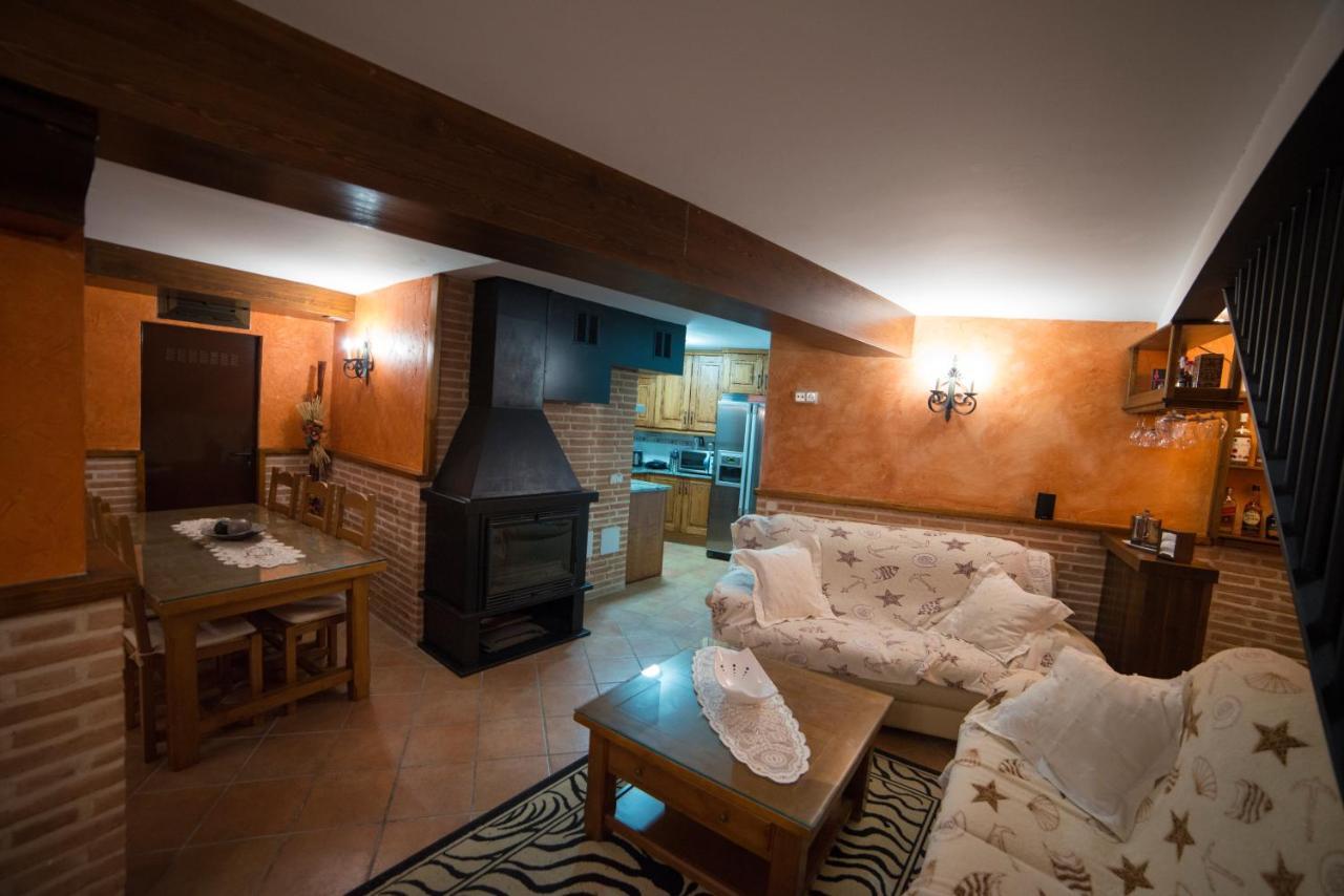 Hostal Rural Los Telares Пастрана Екстер'єр фото